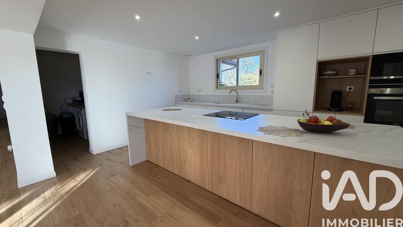 Maison - 180 m² - 6 pièces