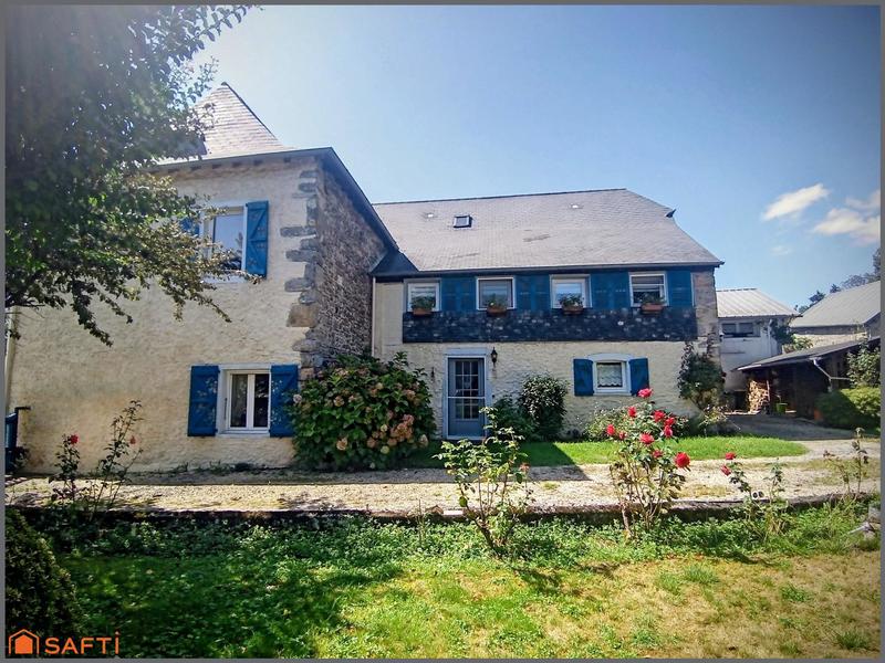 Maison - 246 m² - 7 pièces