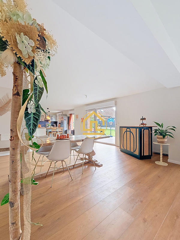 Maison - 151 m² - 4 pièces