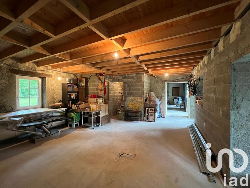 Maison - 350 m² - 6 pièces