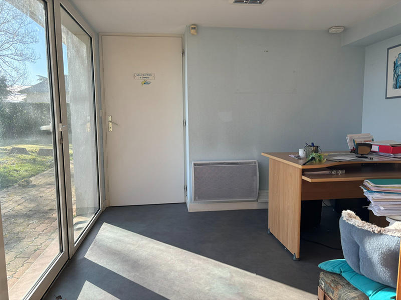 Maison - 275 m² - 10 pièces