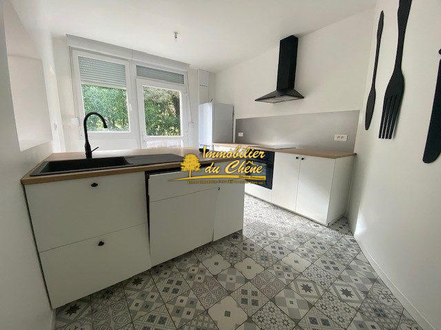 Maison - 80 m² - 4 pièces