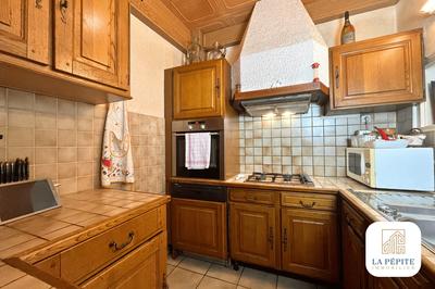 Maison - 97 m² - 7 pièces