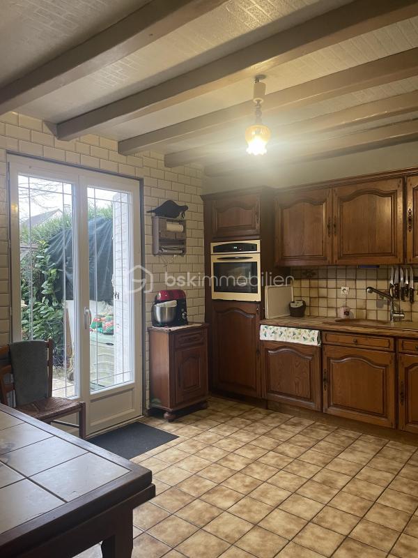 Maison traditionnelle - 90 m² - 6 pièces