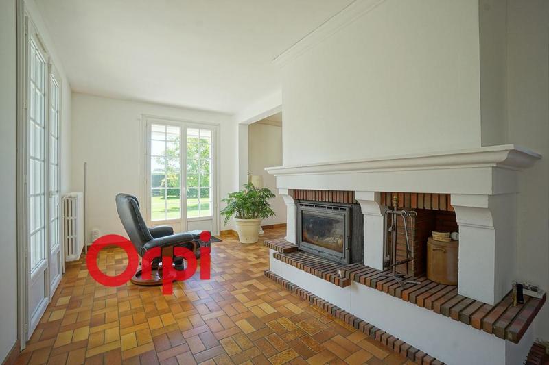 Maison - 225 m² - 7 pièces