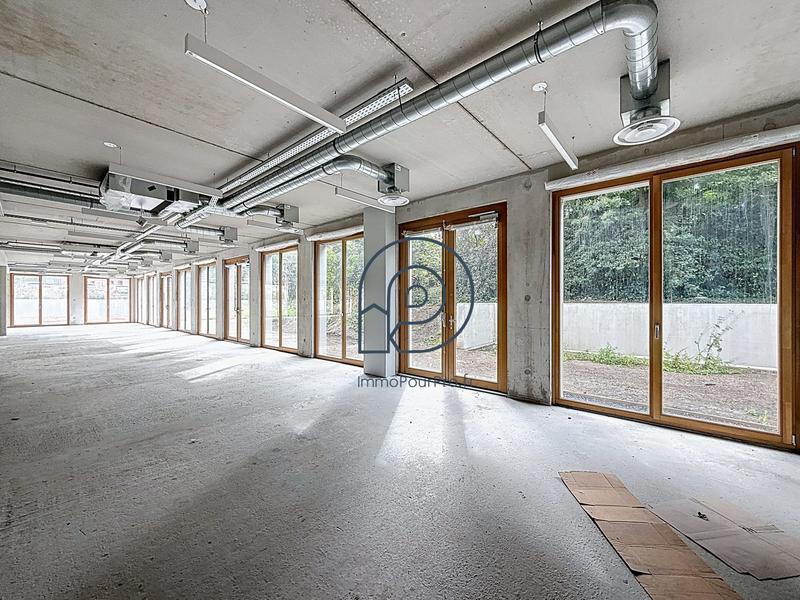 Bureau - 4 630 m²