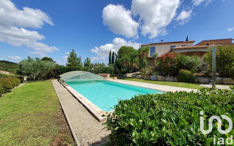 Maison - 236 m² - 7 pièces