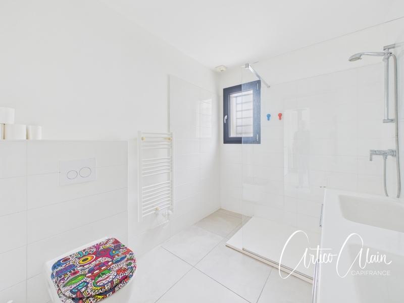 Maison - 101 m² - 5 pièces