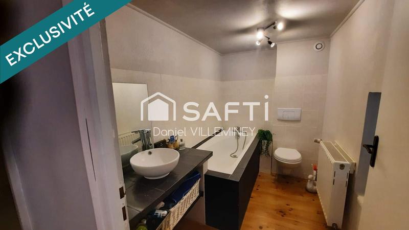 Maison - 185 m² - 9 pièces