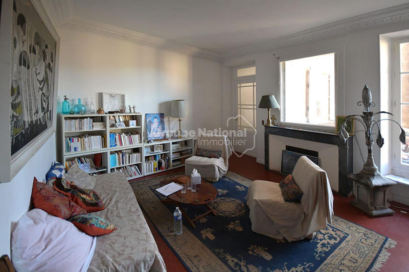 Maison - 320 m² - 13 pièces