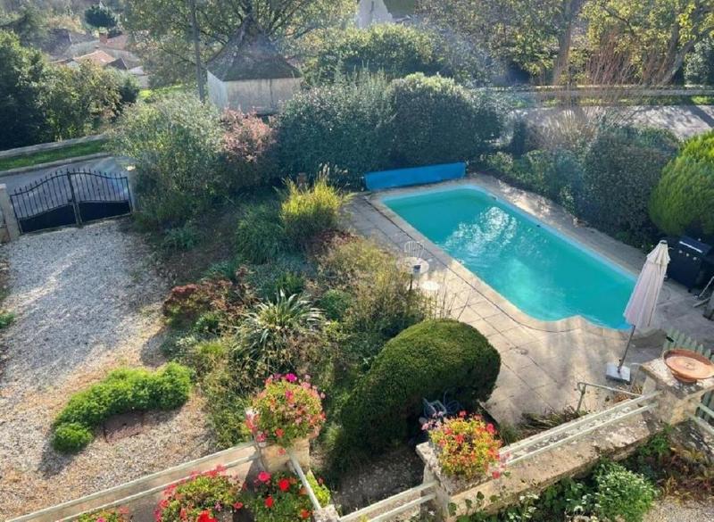 Maison - 199 m² - 7 pièces