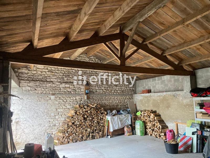 Parking / Garage - 77 m²