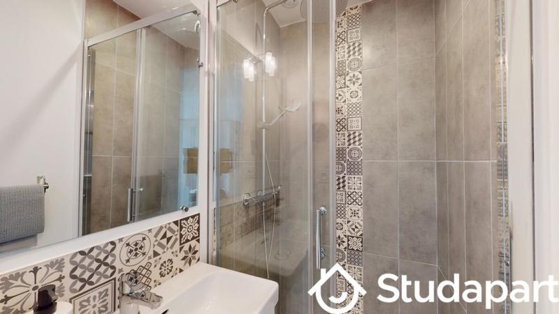 Chambre - 11 m² - 1 pièce