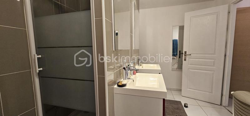 Appartement - 101 m² - 4 pièces