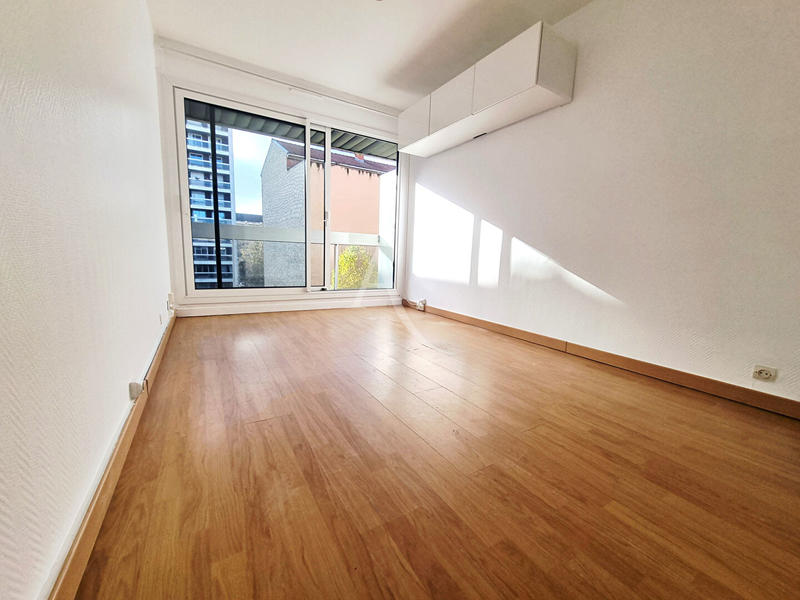 Appartement - 16 m² - 1 pièce