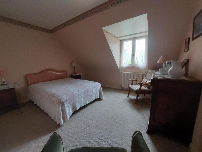 Maison traditionnelle - 190 m² - 6 pièces