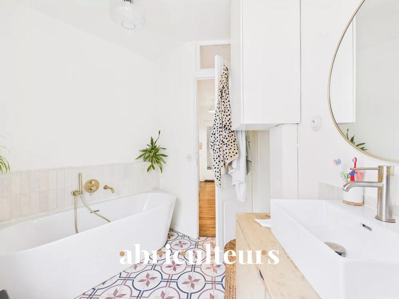 Appartement - 92 m² - 5 pièces