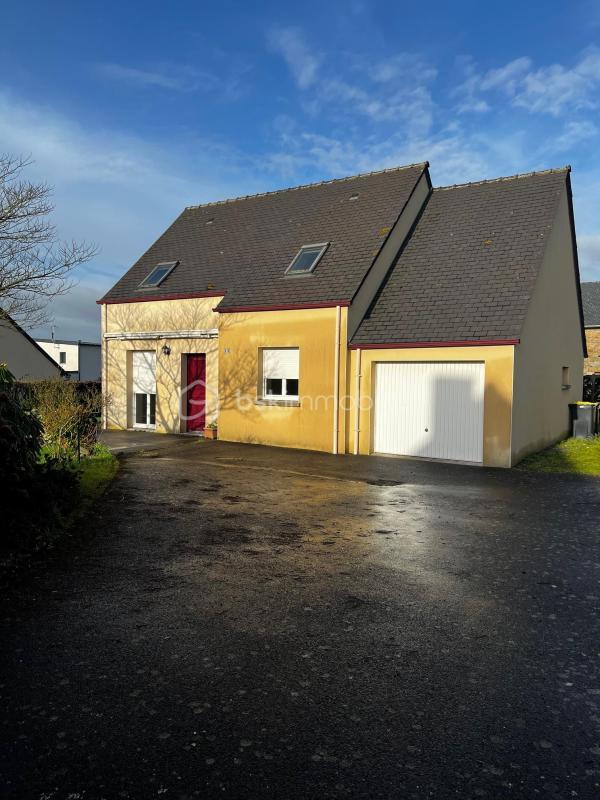 Maison traditionnelle - 85 m² - 4 pièces