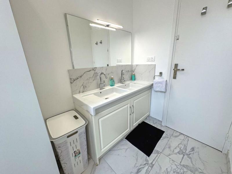 Appartement - 90 m² - 3 pièces