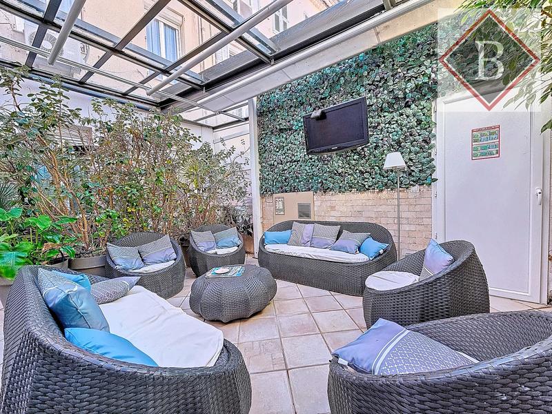 Appartement - 189 m² - 7 pièces