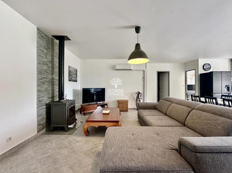 Villa - 143 m² - 5 pièces