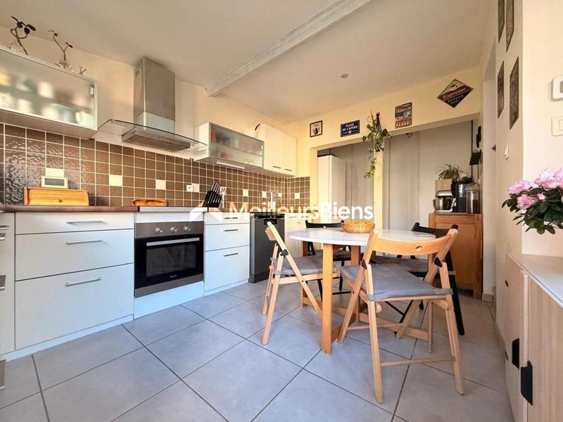 Maison - 77 m² - 4 pièces