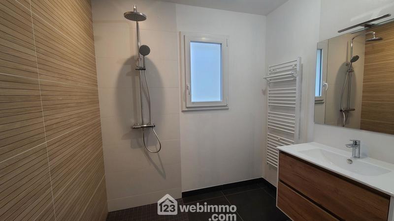 Maison - 81 m² - 5 pièces