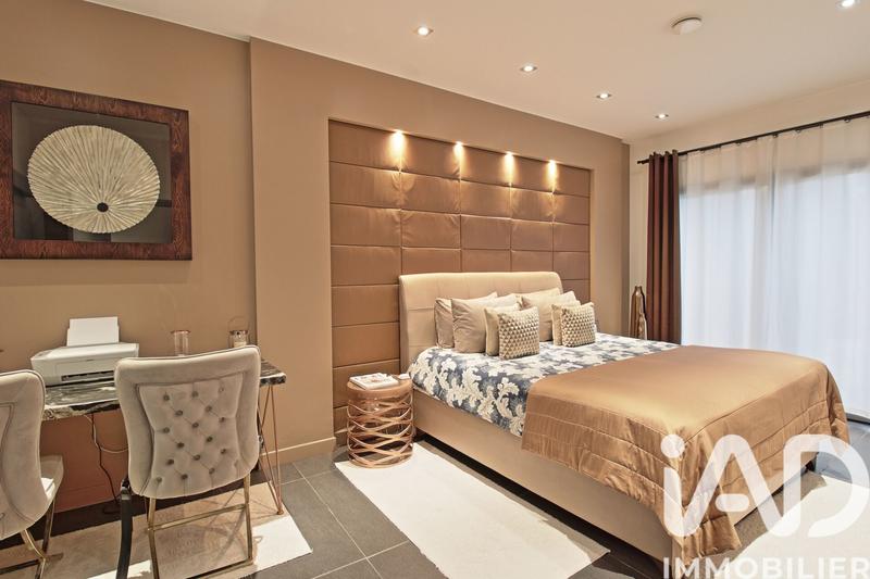 Maison de maîtres - 204 m² - 8 pièces