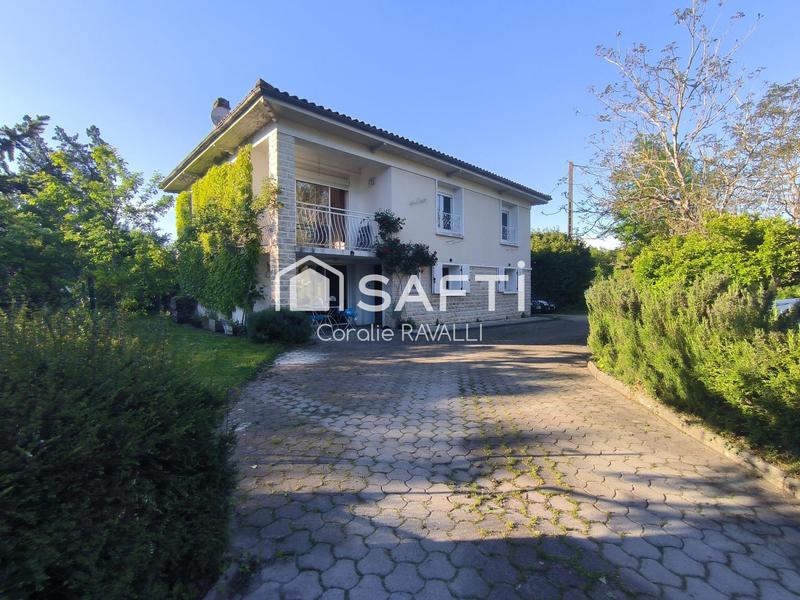 Maison - 160 m² - 9 pièces