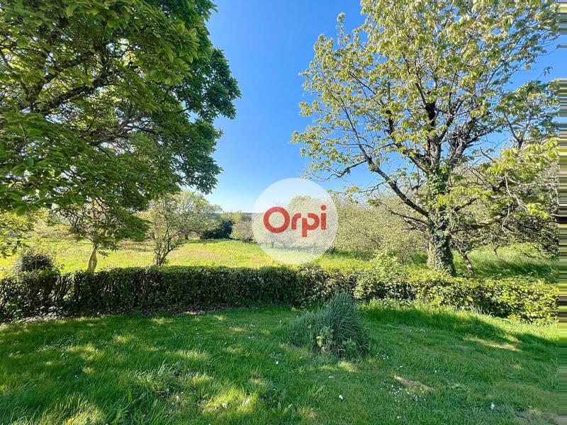 Maison - 180 m² - 9 pièces