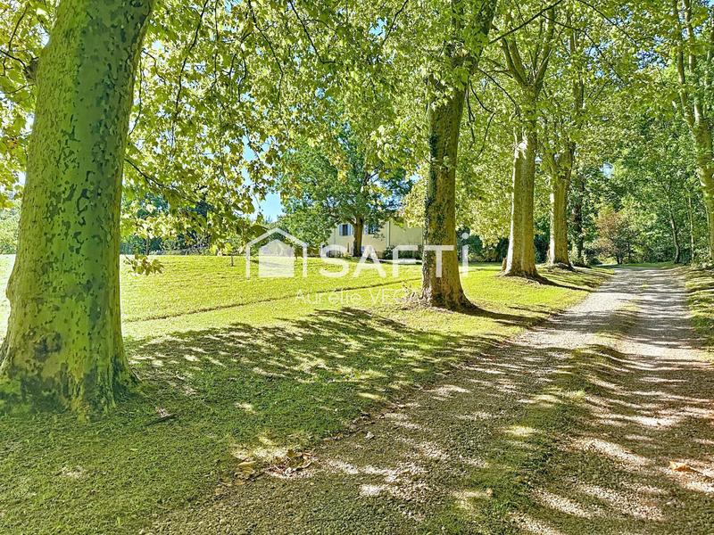 Maison - 275 m² - 7 pièces