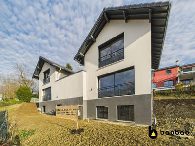 Maison - 106 m² - 4 pièces