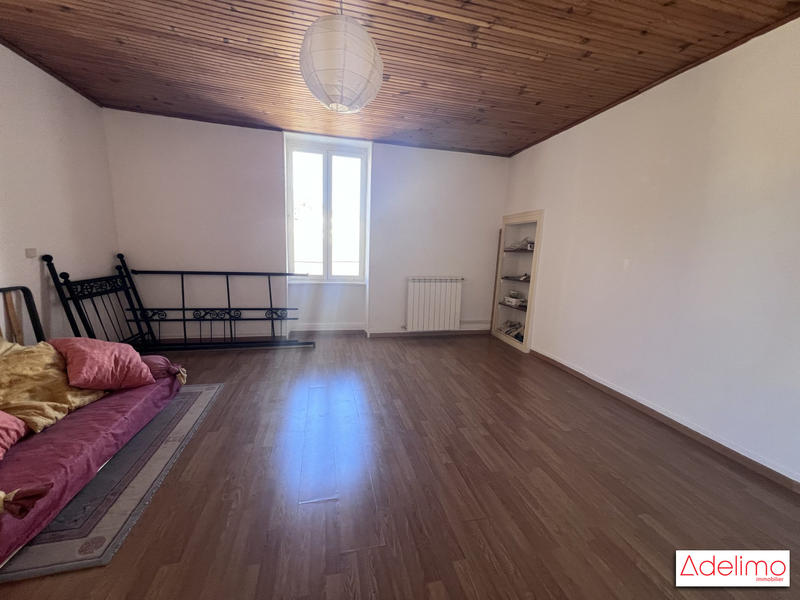 Appartement - 122 m² - 6 pièces
