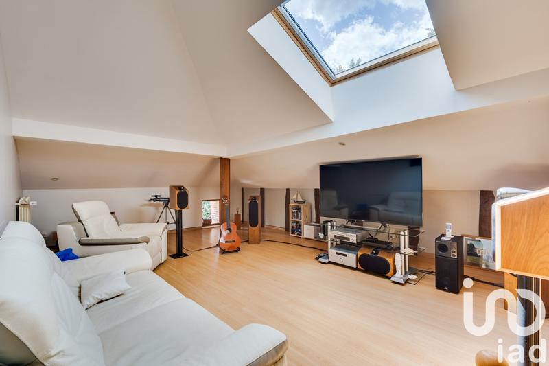 Maison - 215 m² - 6 pièces