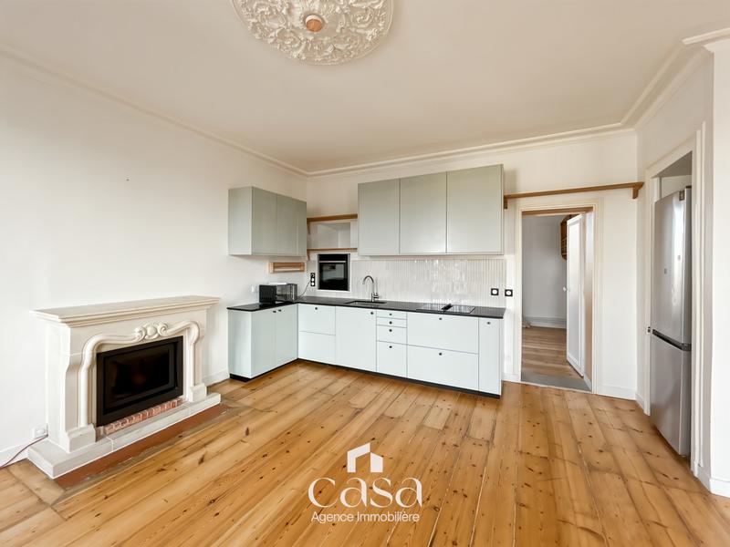 Appartement - 80 m² - 4 pièces