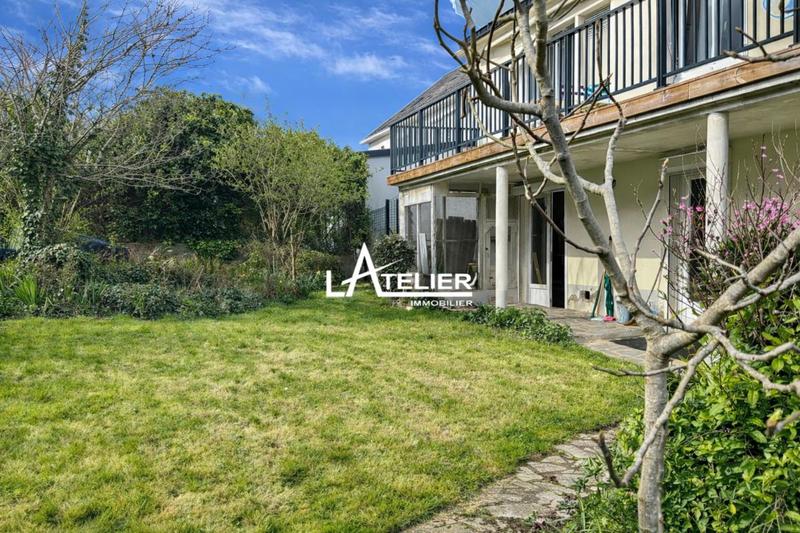 Maison - 181 m² - 7 pièces