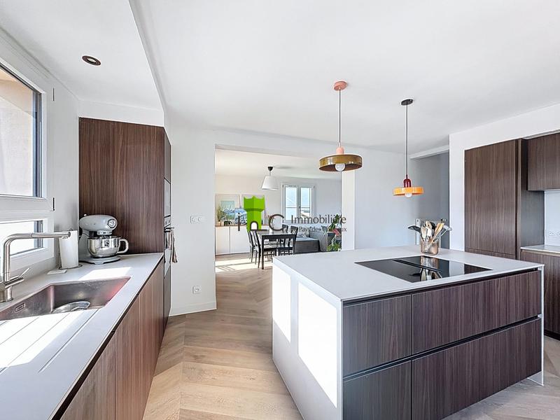 Maison - 92 m² - 4 pièces