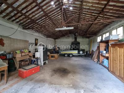 Maison - 400 m² - 10 pièces