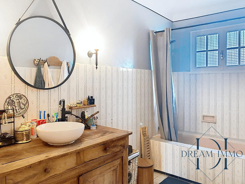 Maison - 140 m² - 6 pièces