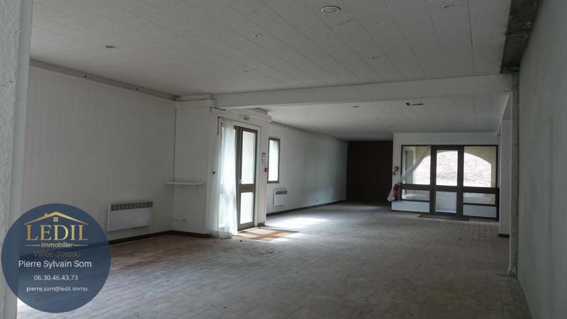 Local commercial - 291 m² - 1 pièce