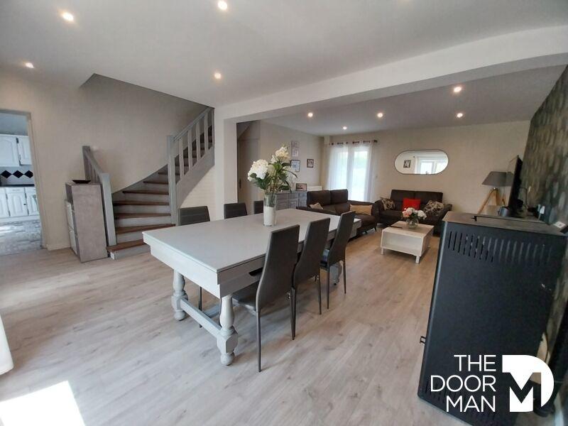 Maison - 200 m² - 5 pièces