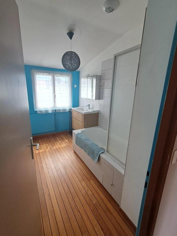 Maison - 83 m² - 4 pièces