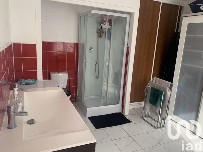 Maison - 205 m² - 9 pièces