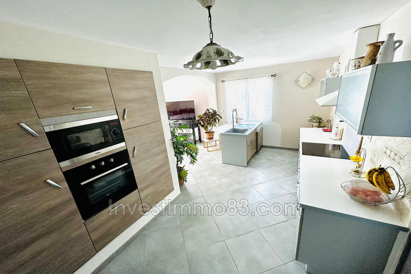 Maison - 138 m² - 4 pièces