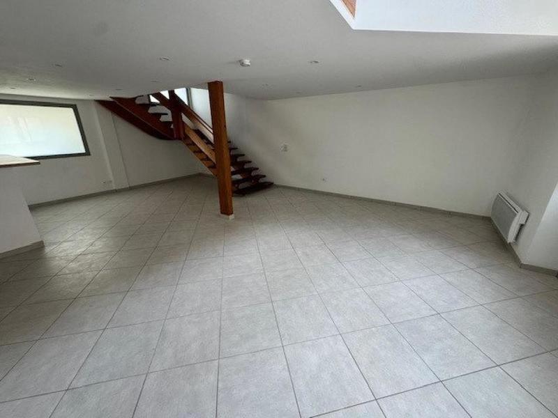 Appartement - 98 m² - 5 pièces
