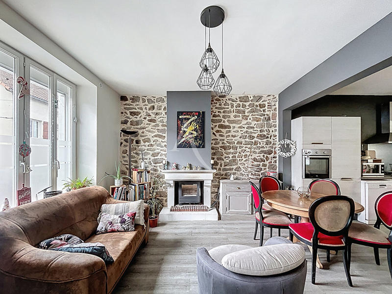 Maison - 111 m² - 7 pièces