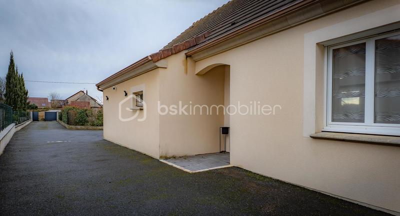 Maison - 138 m² - 5 pièces