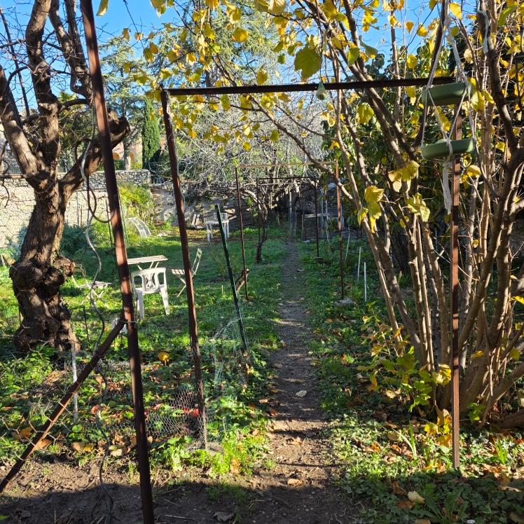 Terrain constructible - 281 m²