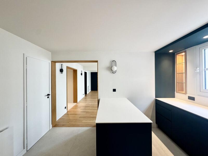 Appartement - 100 m² - 4 pièces