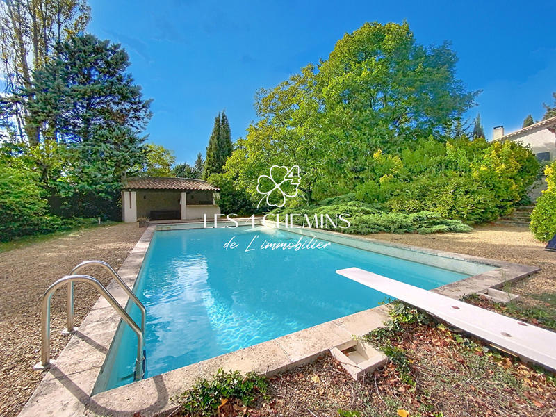 Maison - 158 m² - 5 pièces